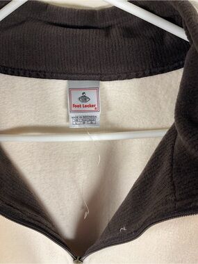 Vintage Foot Locker Brand Cream Fleece Half-Zip Pullover with Black Collar
